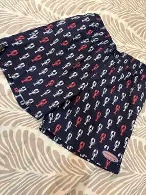 Vineyard Vines Boys Navy Lobster Print Swim Trunks - Medium